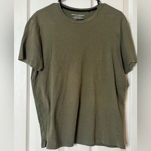 Banana Republic performance tee
